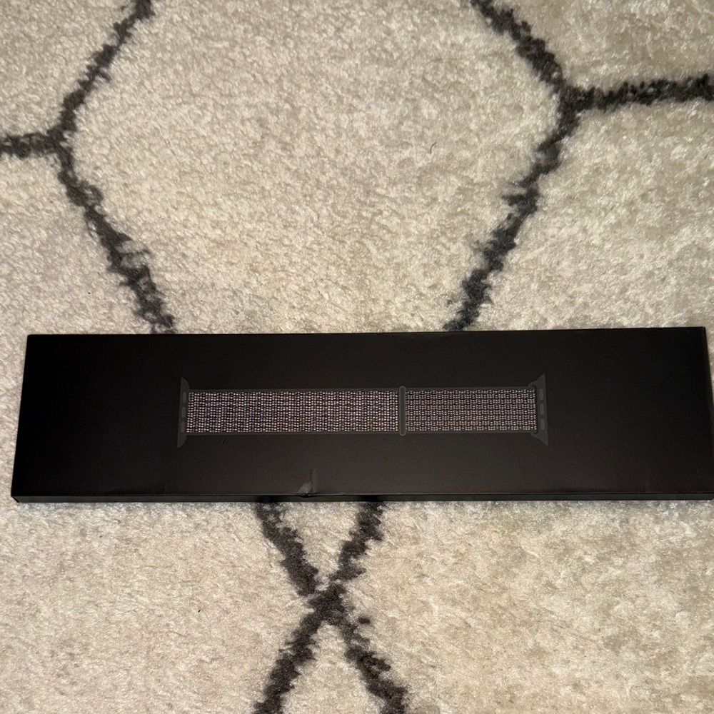 Nike Black Sport Loop Band